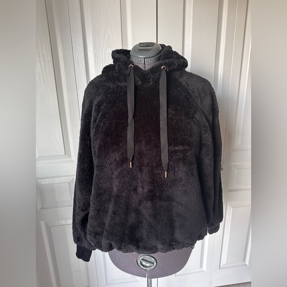 New black teddy bear hoodie - Picture 6 of 7